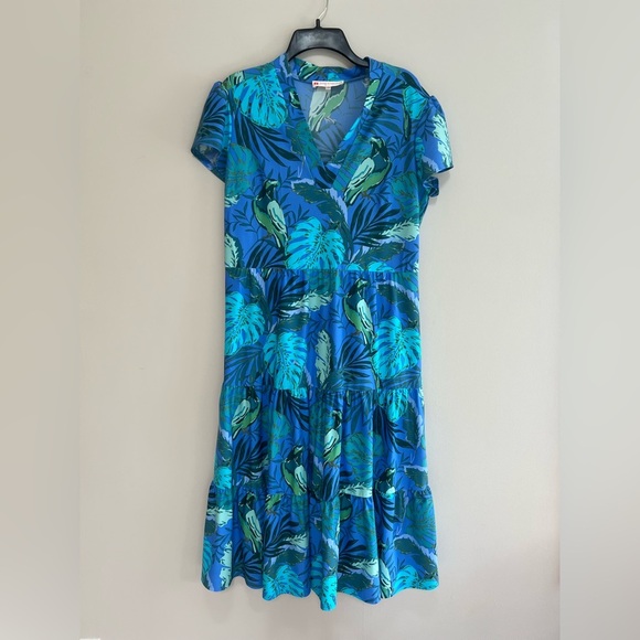 Jude Connally Jude Cloth Libby Tiered Dress in Paradise Parrot Print, size M - Picture 1 of 7